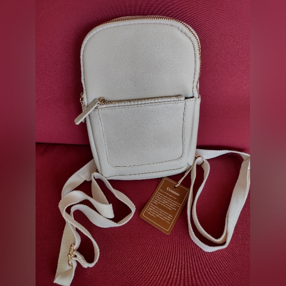 NWT Cream Convertible Crossbody Bag / Backpack